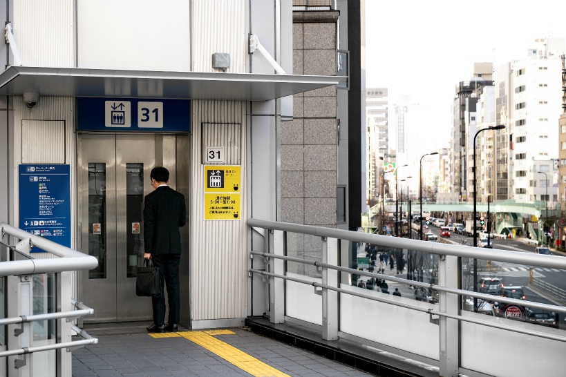 東京のシェアオフィスは駅近くがおすすめの理由